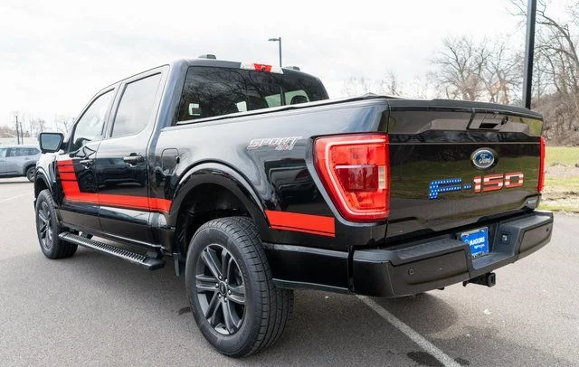Used 2022 Black Ford XLT image 8