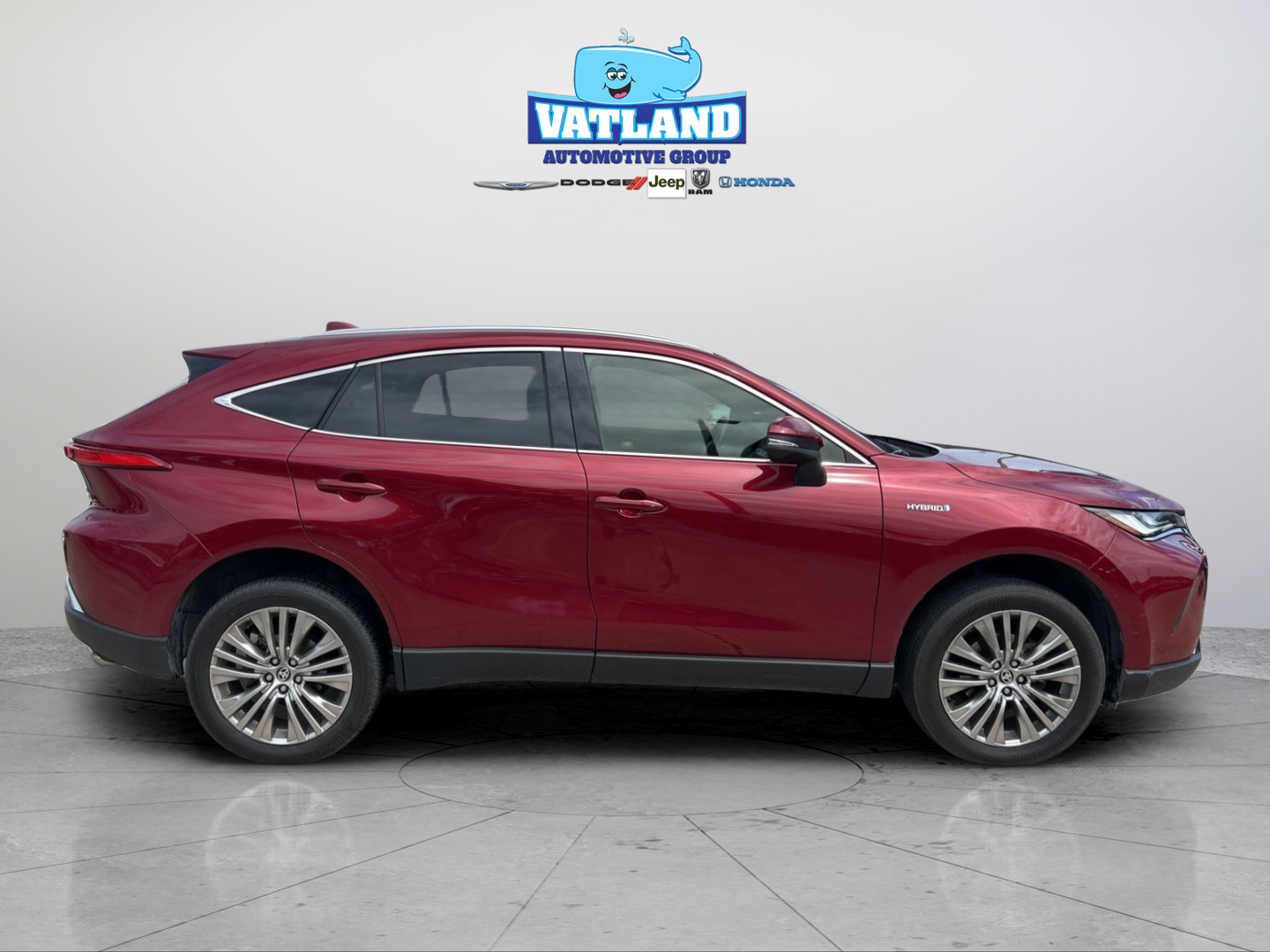 Used 2021 Red Toyota XLE image 6