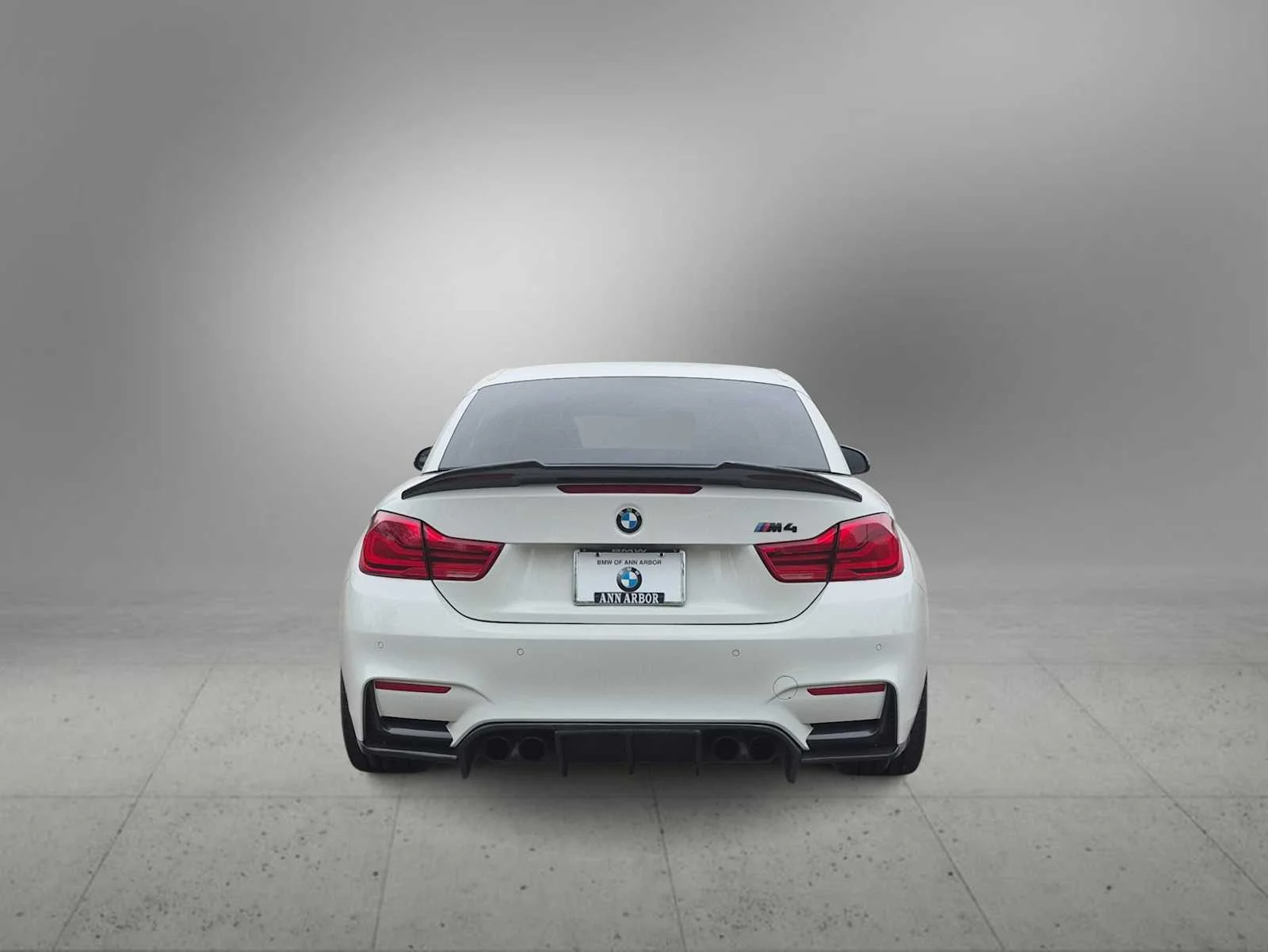 Used 2018 Alpine White BMW  image 7
