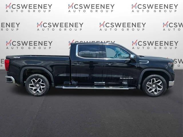 Used 2022 Onyx Black GMC SLE image 6