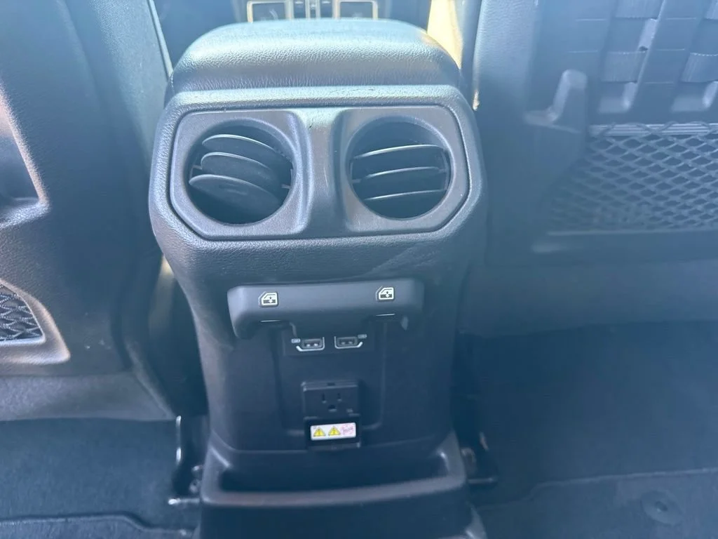 Used 2022 Gray Jeep Unlimited Rubicon image 11