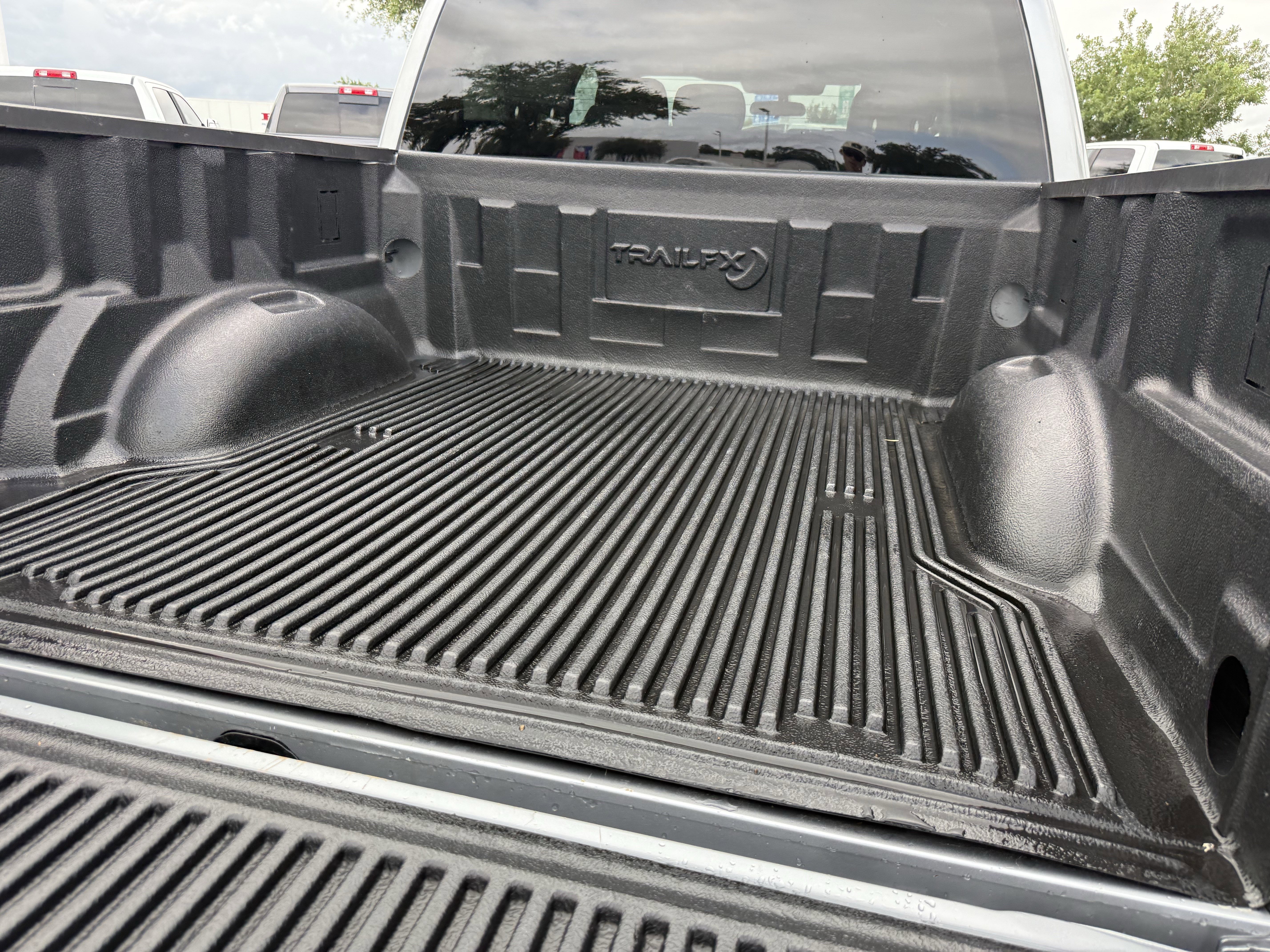 Used 2025 Silver Metallic Ford XLT image 30