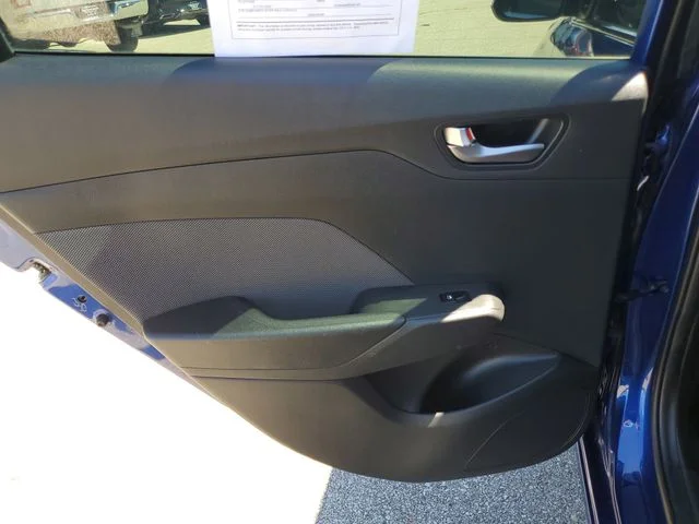 Used 2022 Blue Hyundai Limited image 15