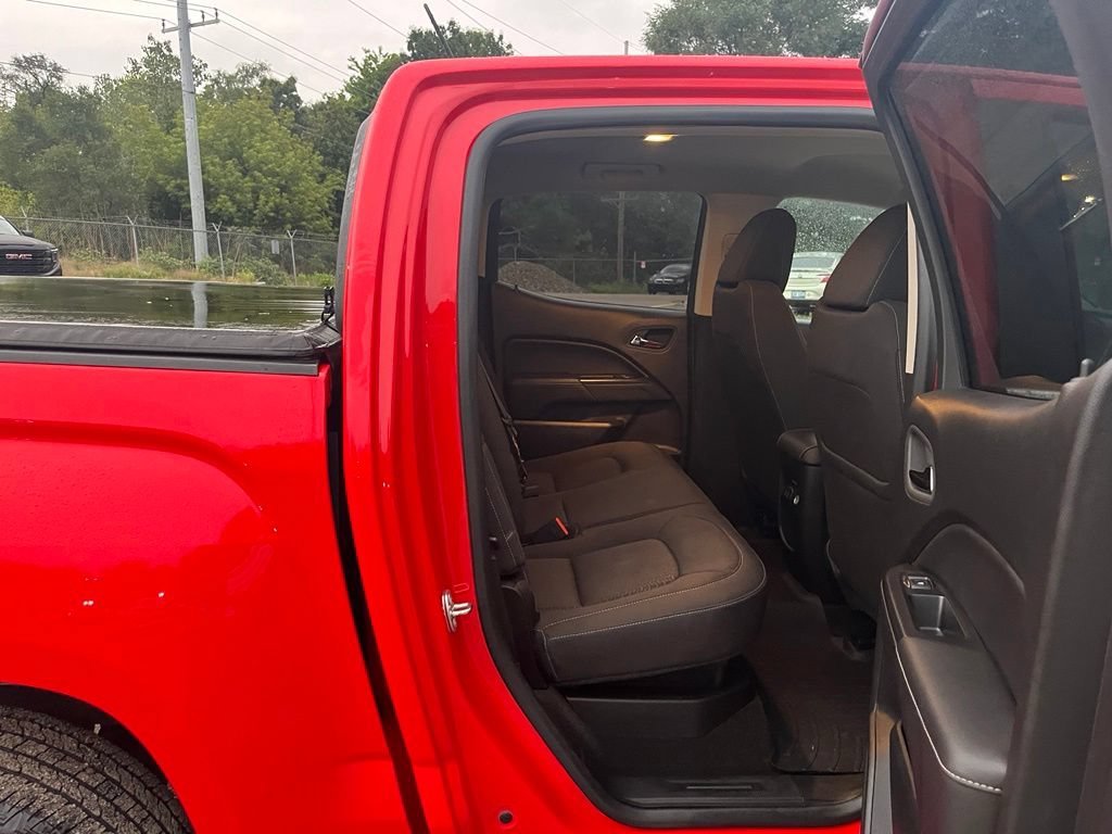 Used 2016 CARDINAL RED GMC 4WD SLE image 25
