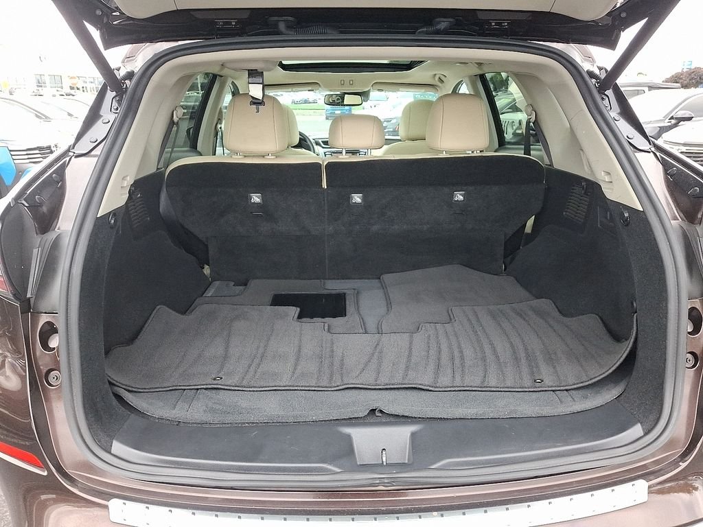 Used 2021 Brown Nissan Platinum image 30