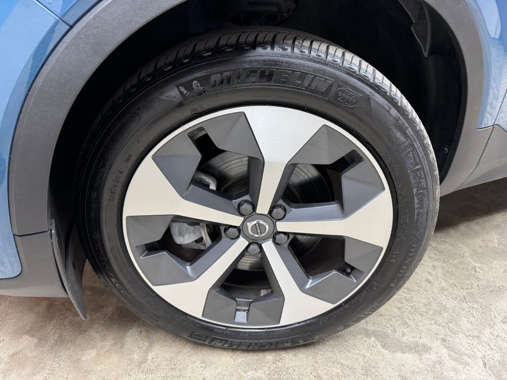 2024 Volvo XC40 Plus - Photo 30