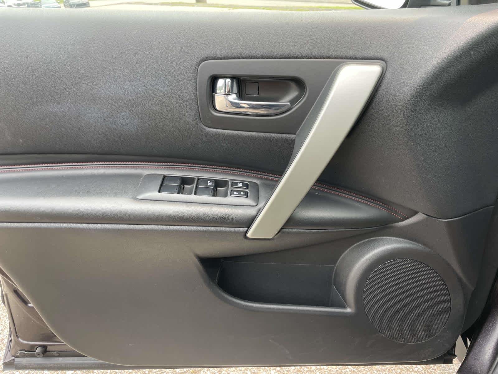 Used 2012 Black Amethyst Nissan SL image 26