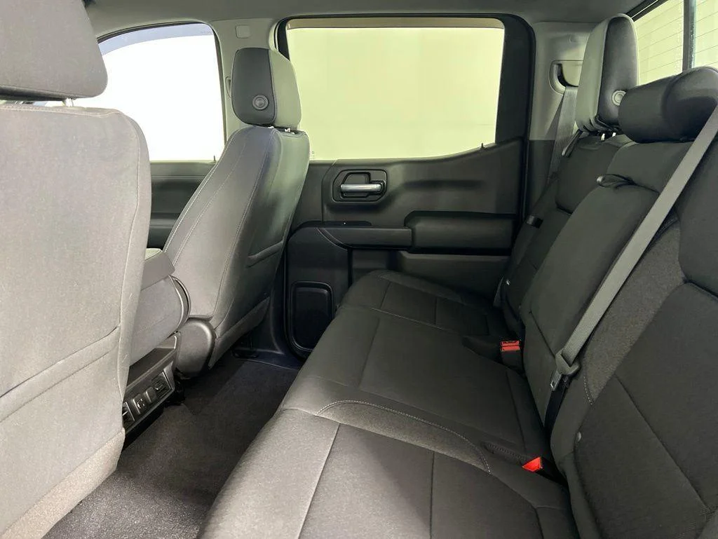 Used 2020 Shadow Gray Metallic Chevrolet LT image 17