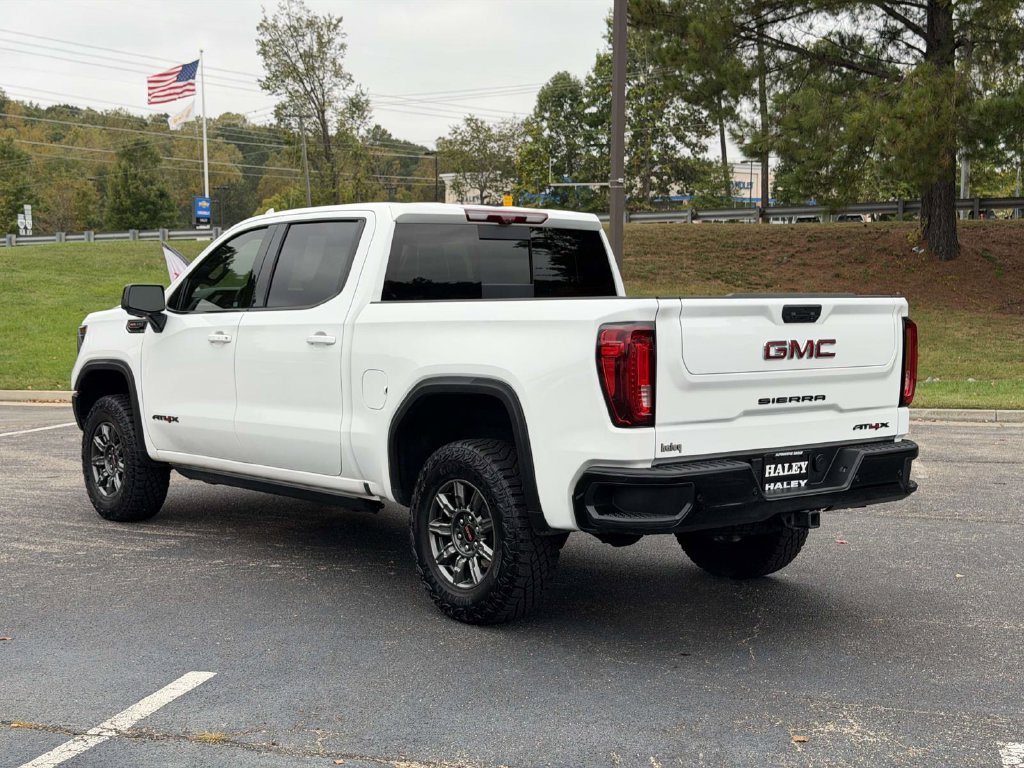 Used 2025 White GMC AT4X image 22