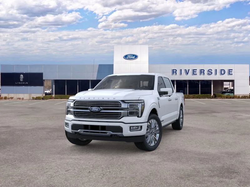 New 2026 Star White Metallic Tri-Coat Ford Platinum® image 2