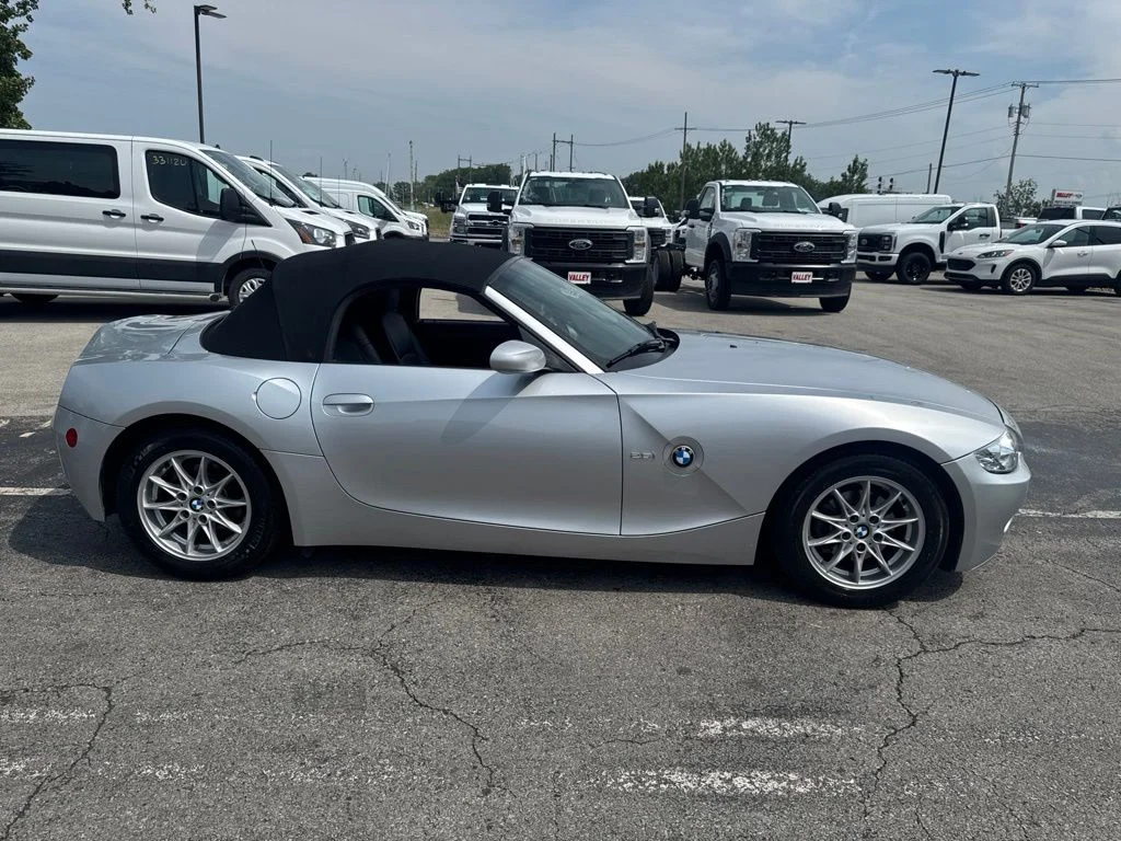 Used 2004 Gray BMW 2.5i image 27
