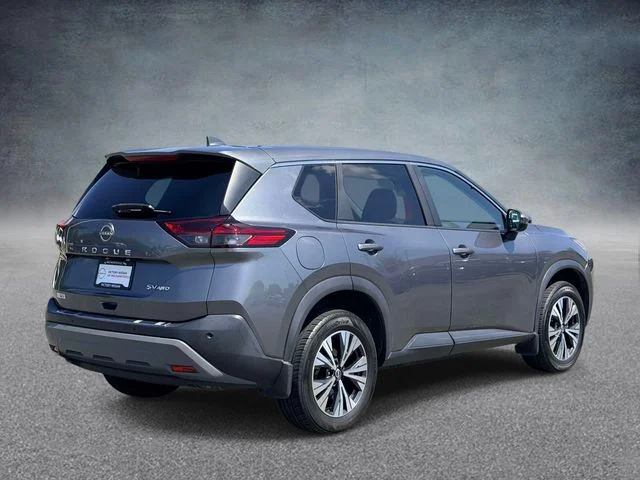 Used 2023 Gray Nissan SV image 2