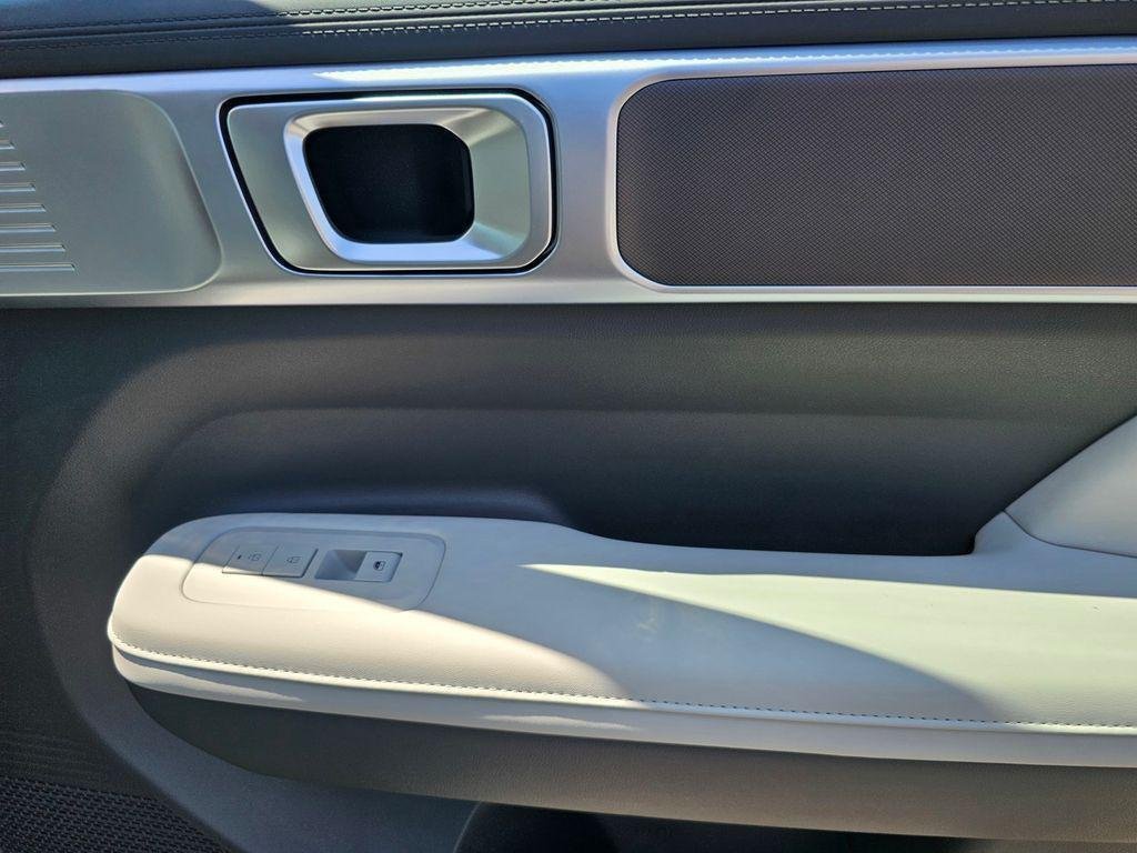 New 2026 Silver Hyundai SEL image 13