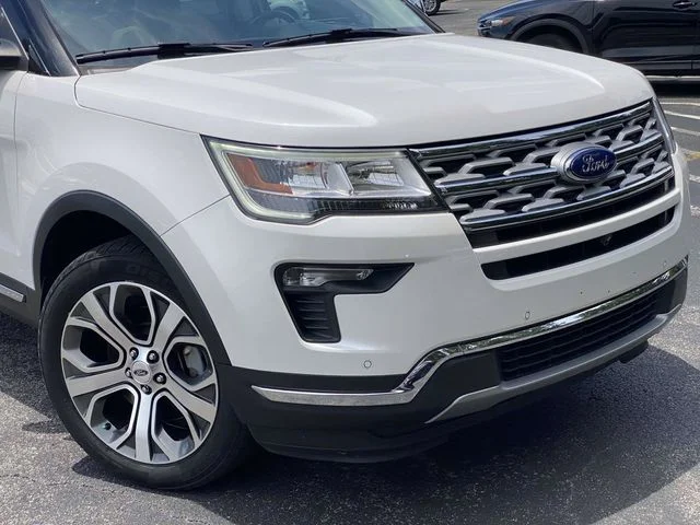 Certified Used 2019 White Platinum Tri-Coat Metallic Ford Limited image 39