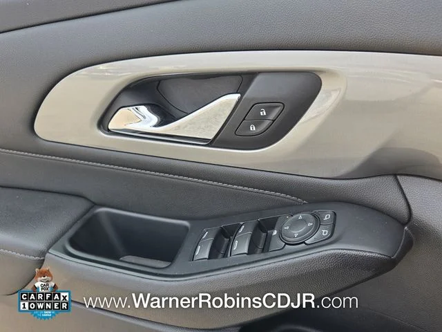 Used 2023 White Chevrolet LT image 32