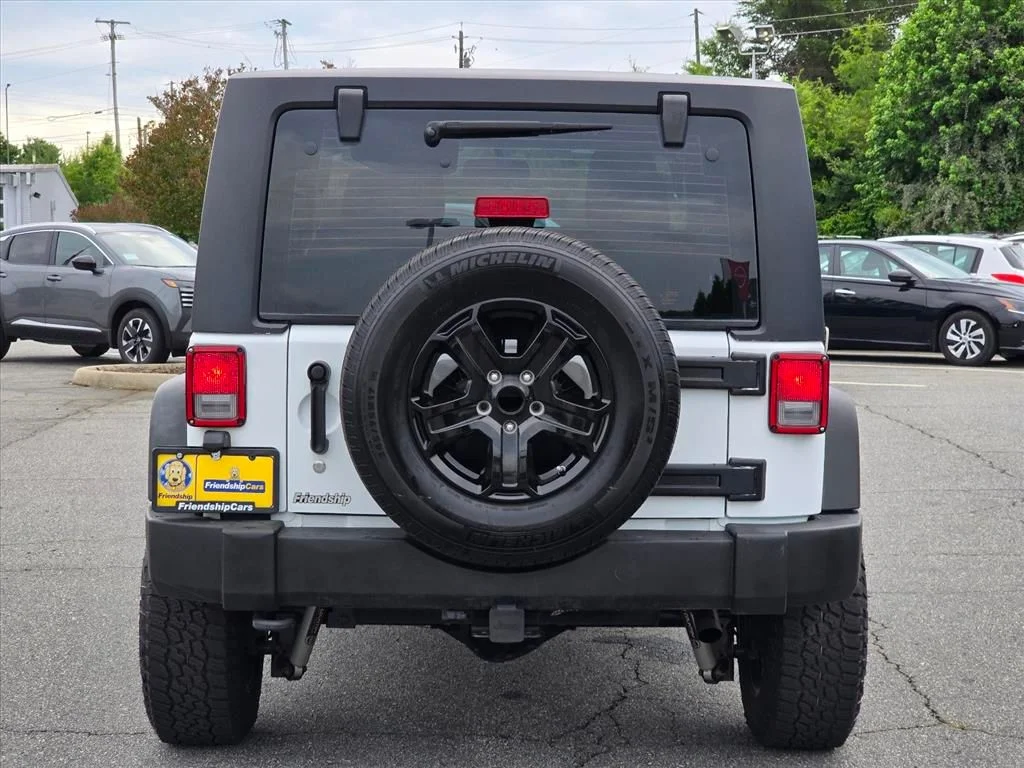Used 2014 White Jeep Sport image 25
