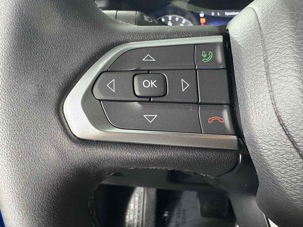New 2026 Hydro Blue Pearlcoat Jeep Latitude image 20