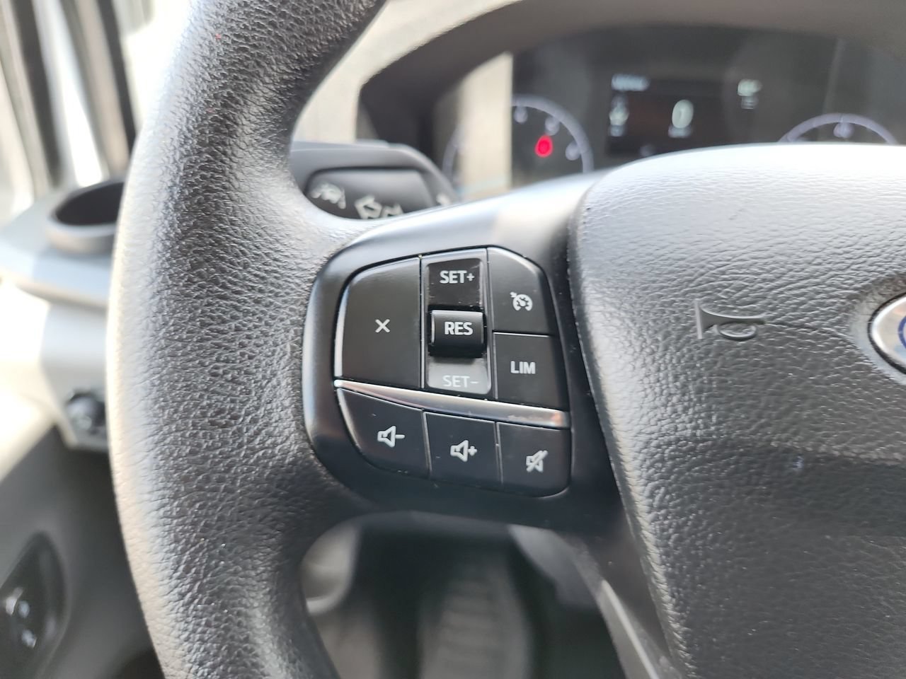 Used 2025 Oxford White Ford Base image 23