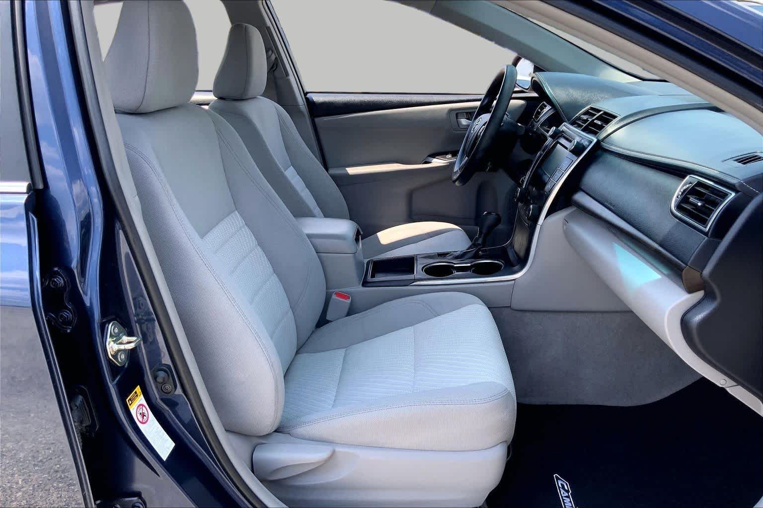 Used 2016 Parisian Night Pearl Toyota LE image 9