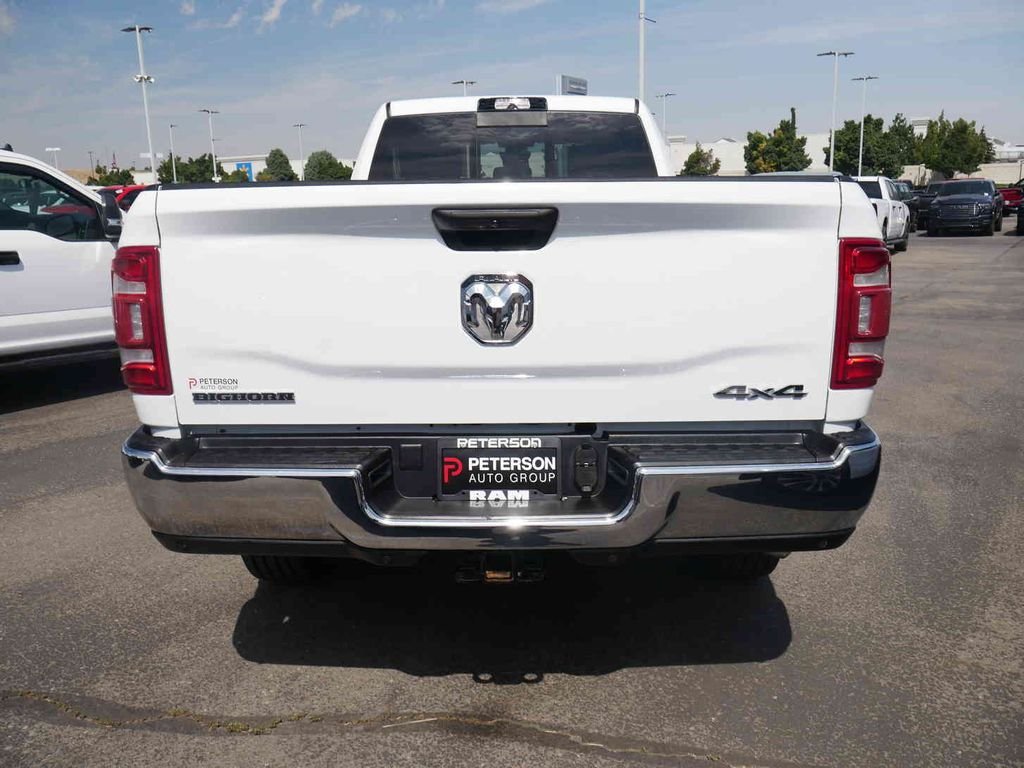 Used 2022 White Ram Big Horn image 25