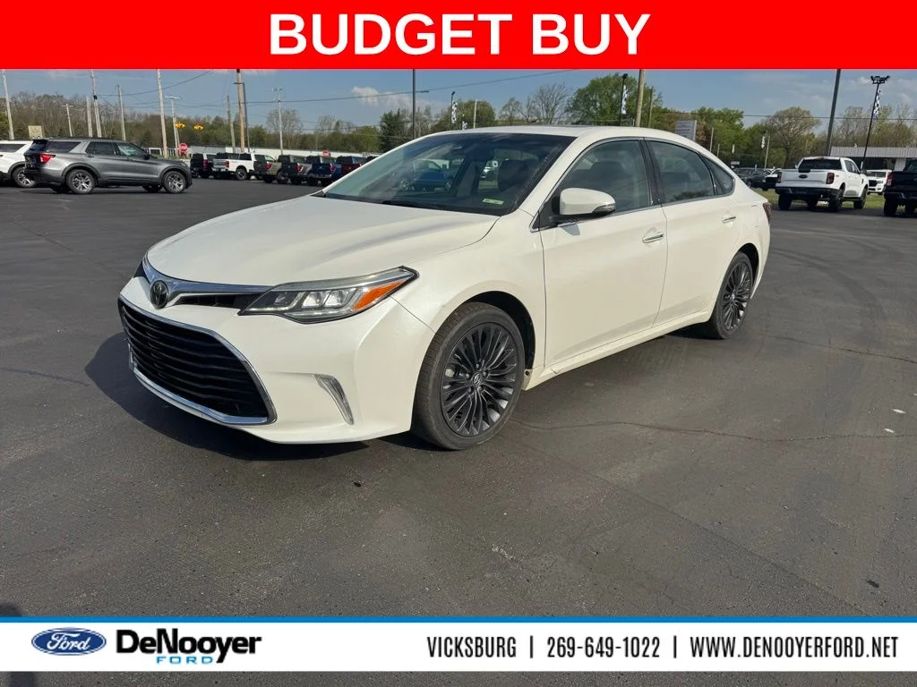 2018 Toyota Avalon XLE Touring's photo