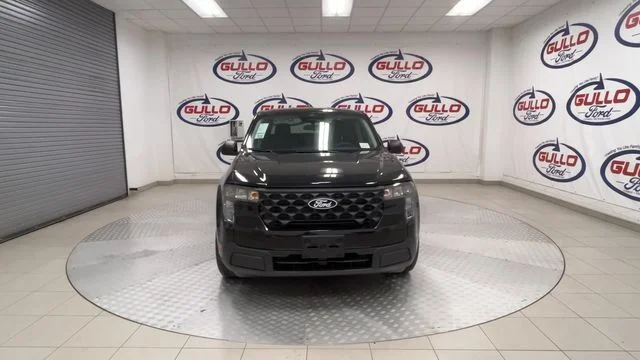 New 2026 Shadow Black Ford XL image 3