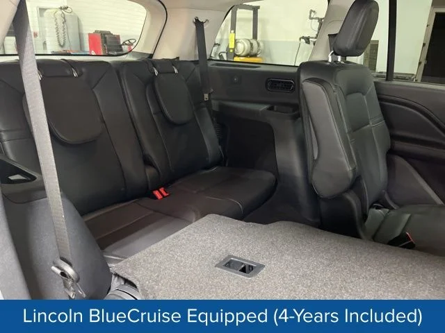 New 2026 Whisper Blue Metallic Clearcoat Lincoln Premiere® image 33