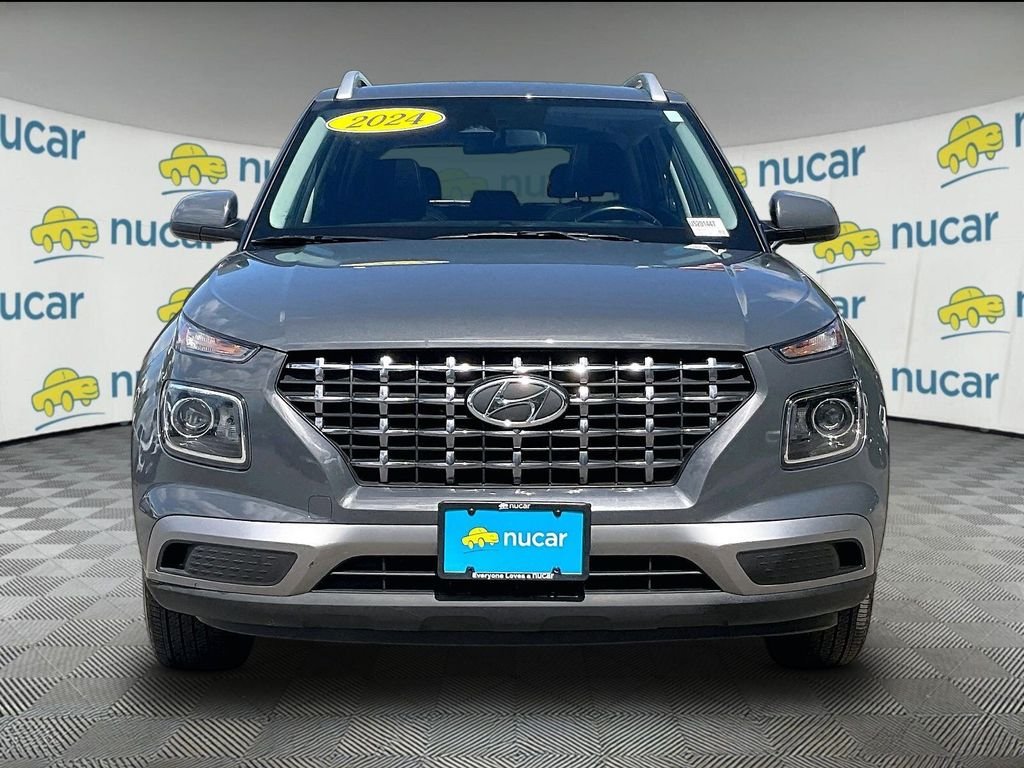 Used 2024 Gray Hyundai SEL image 2