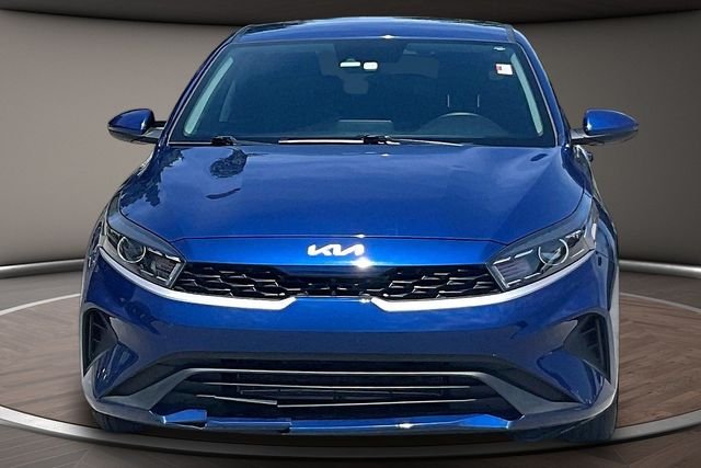 Used 2023 Blue Kia LXS image 3