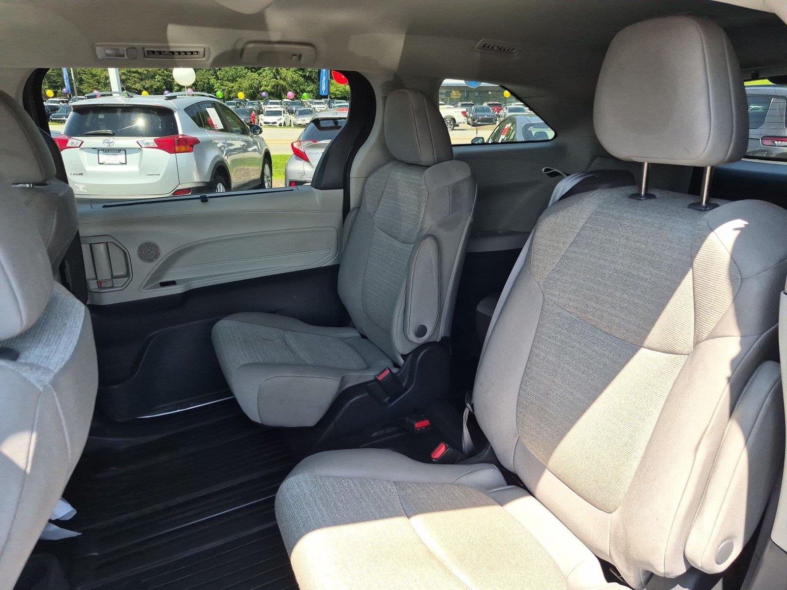 Used 2024  Toyota LE image 31