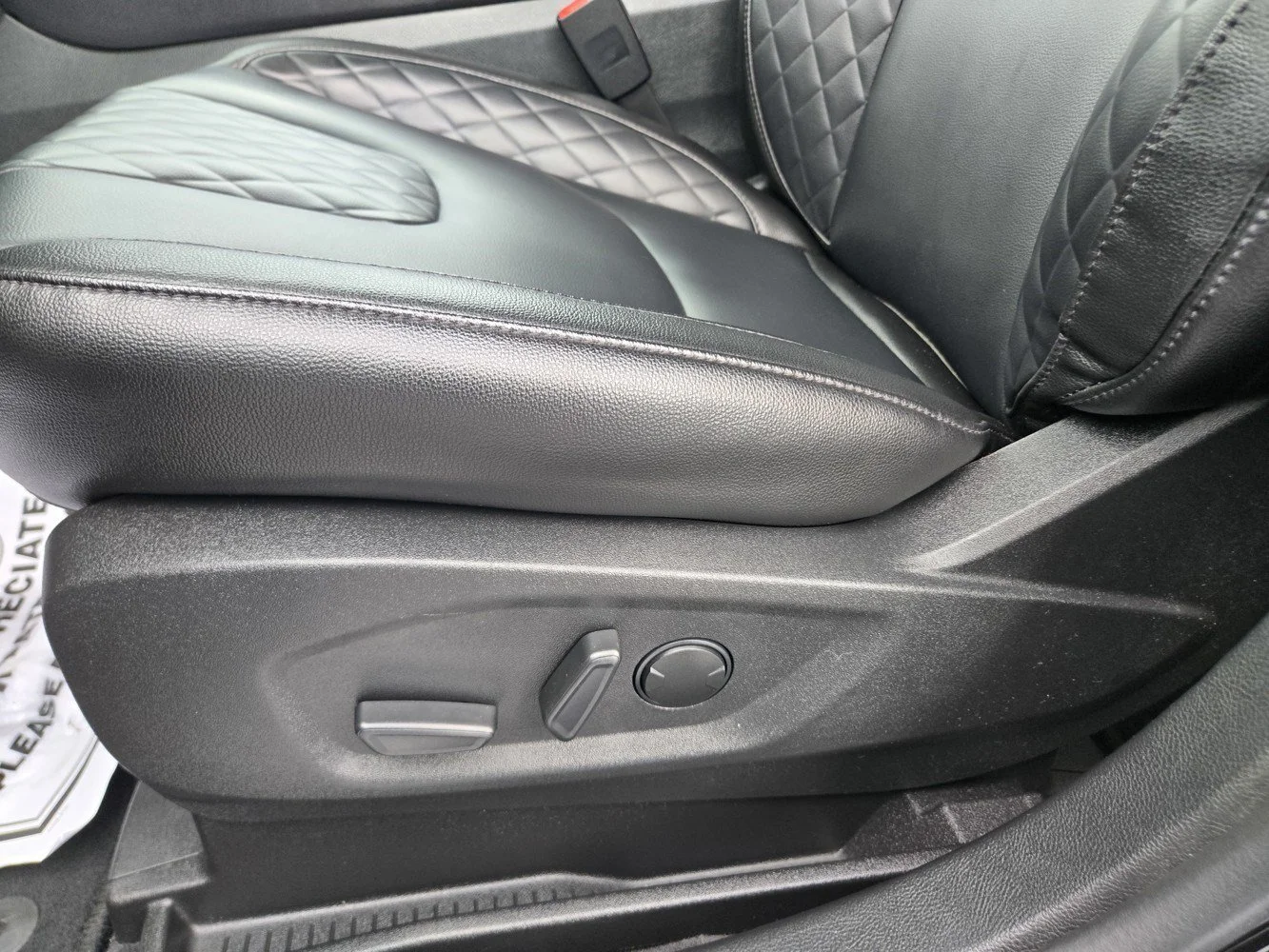 Used 2023 Agate Black Ford Titanium image 28