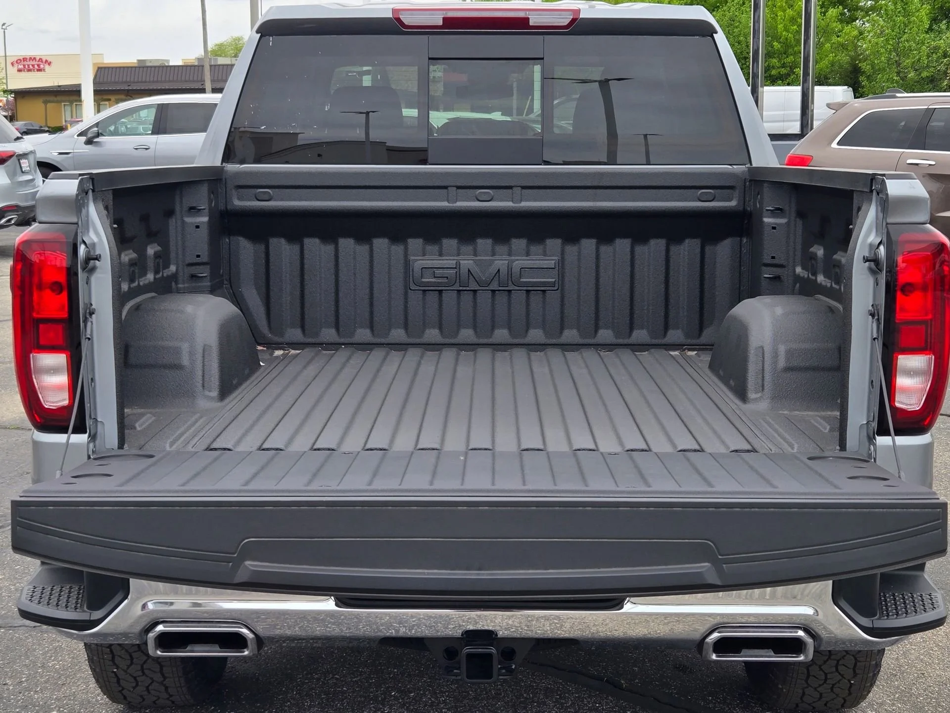 New 2026 Sterling Metallic GMC SLE image 30