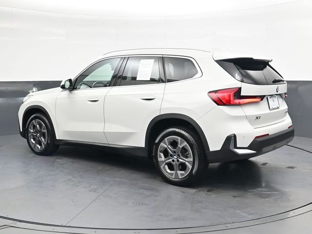 Used 2023 White BMW xDrive28i image 7