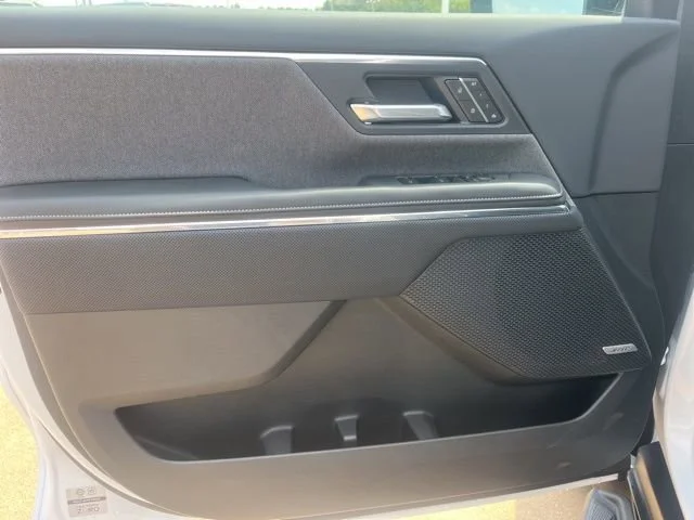 2026 GMC Sierra EV Elevation - Photo 17