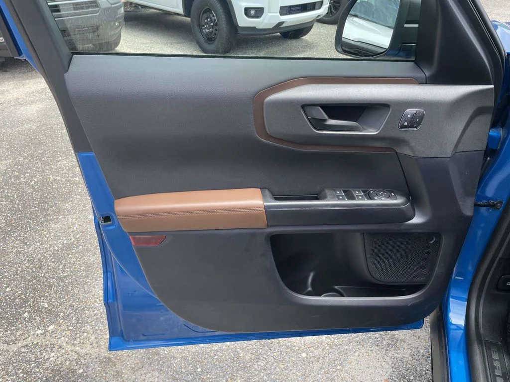 New 2026 Blue Ford Outer Banks image 15