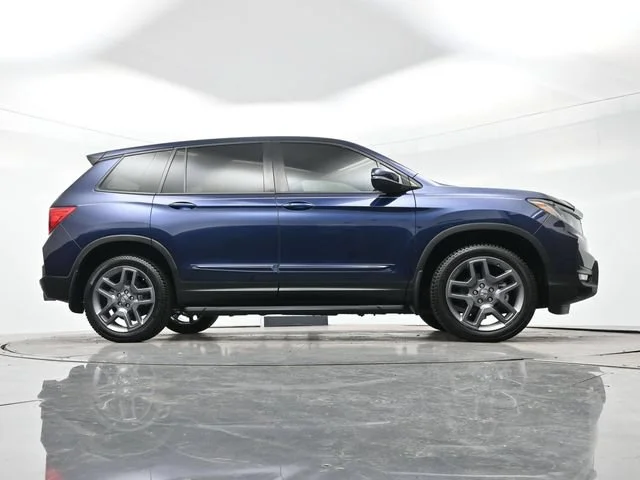 Used 2023 Blue Honda EX-L image 33