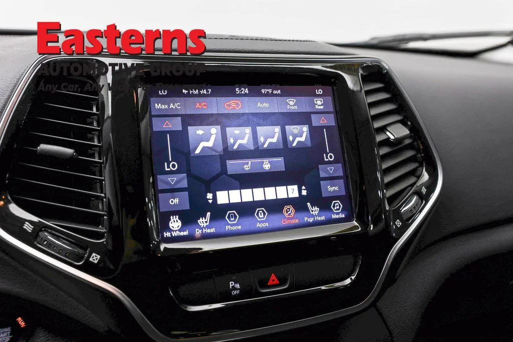 Used 2020 White Jeep Limited image 19