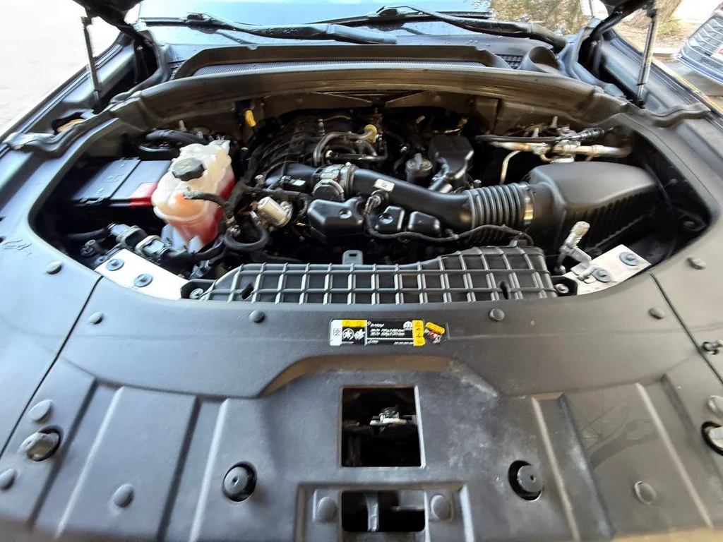 Used 2023 Orange Jeep Limited image 20