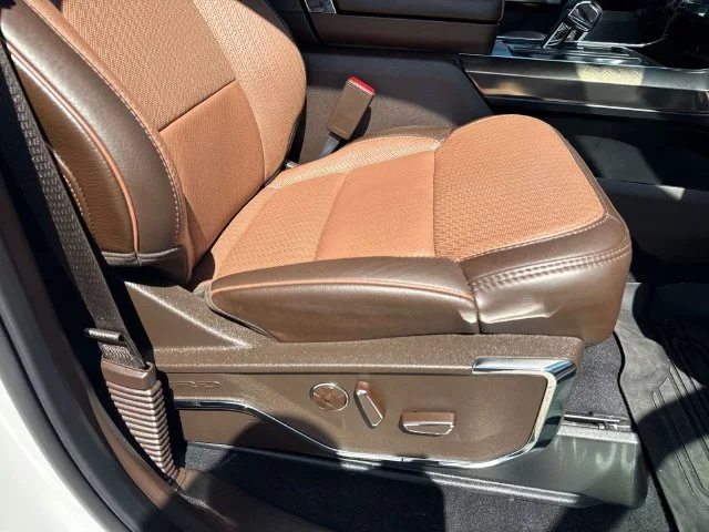 Used 2025 White Ford King Ranch image 21