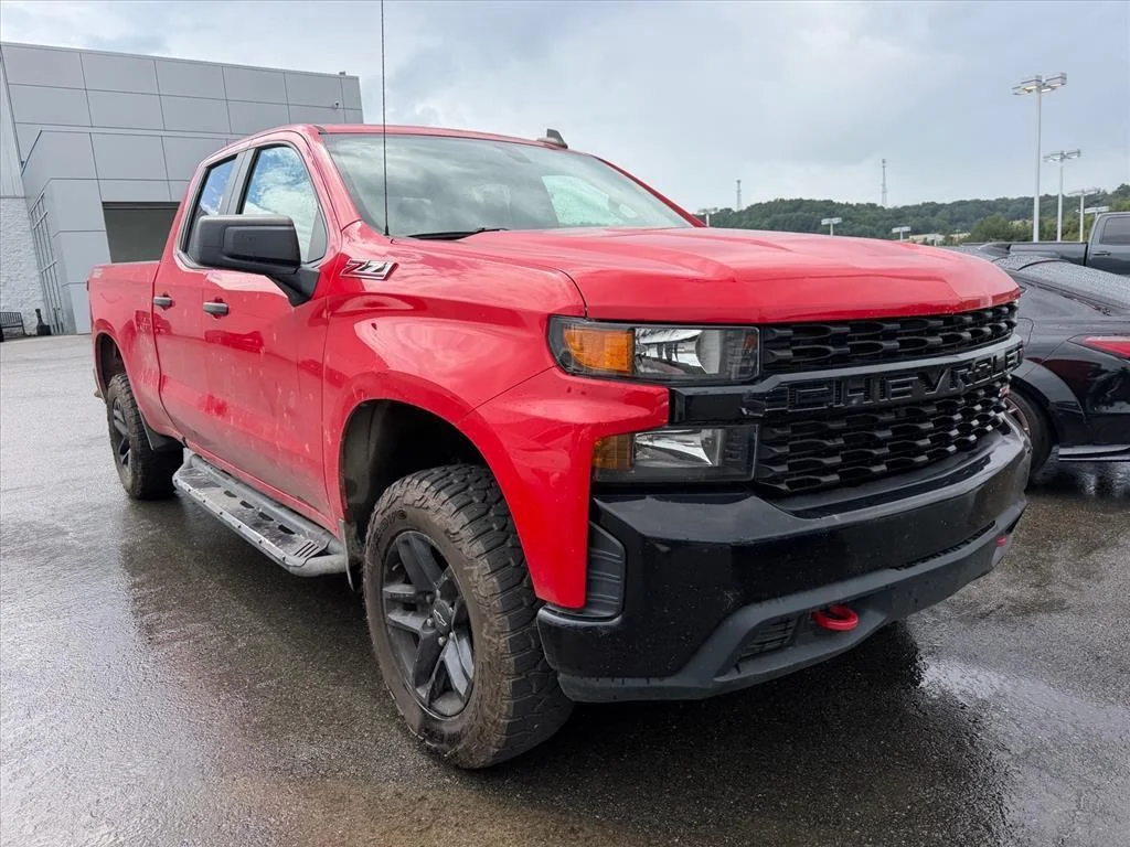 Used 2020 Red Hot Chevrolet Custom Trail Boss image 3