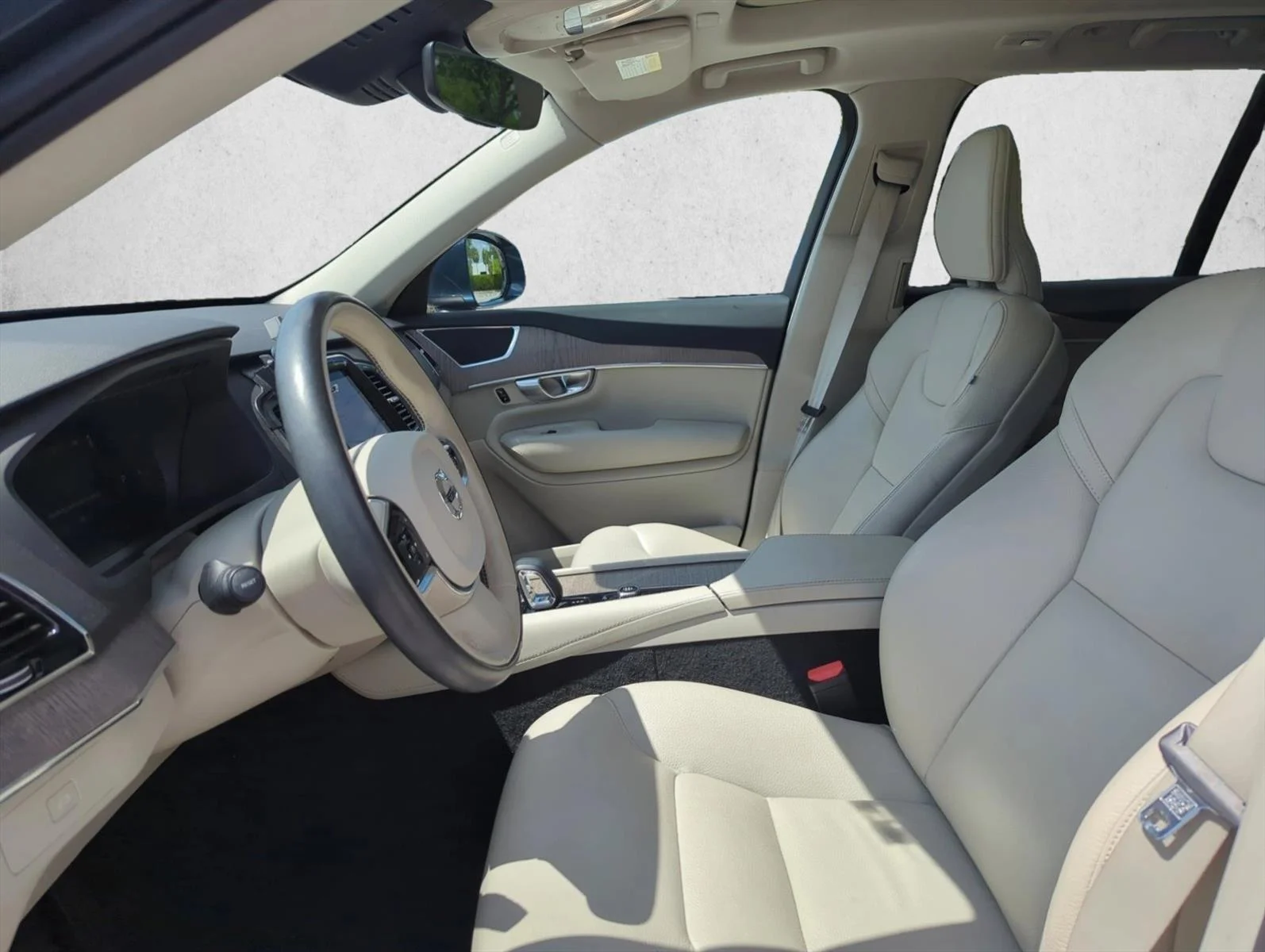 Used 2024 Blue Volvo Plus Bright Theme image 14