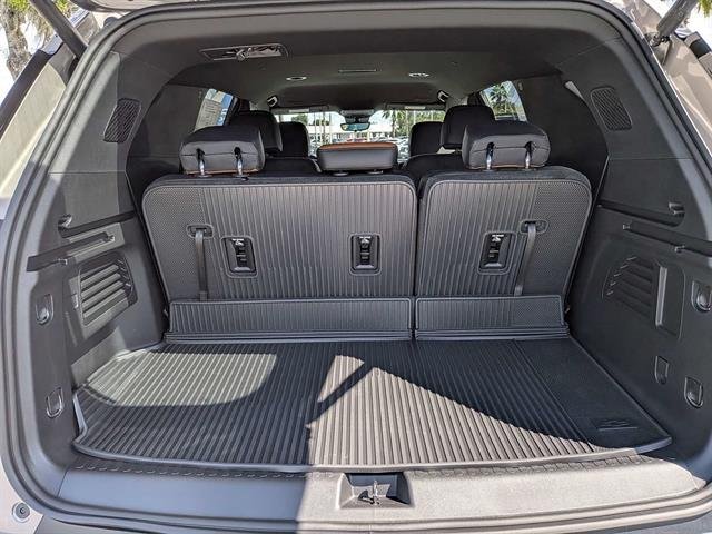 2027 Chevrolet Traverse Z71 - Photo 12
