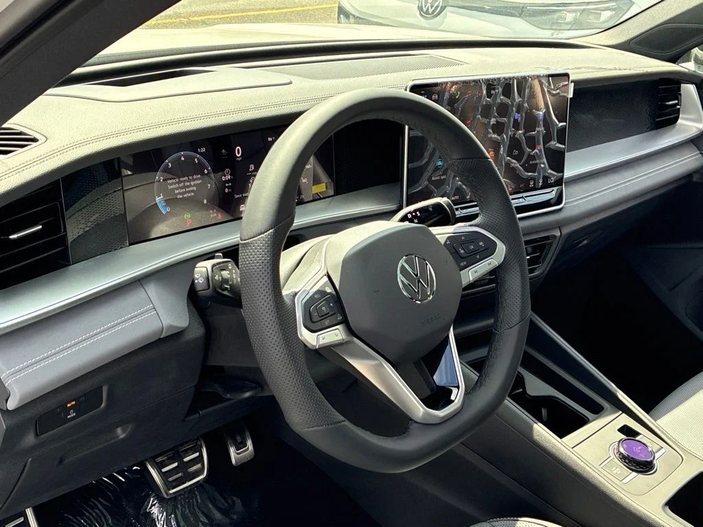 2026 Volkswagen Tiguan SE R-LINE BLACK - Photo 13