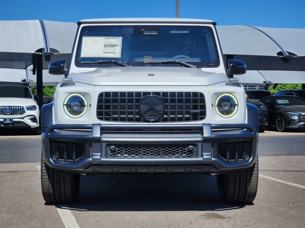 New 2027 MANUFAKTUR Moonlight White Magno Mercedes-Benz AMG® G 63 image 3
