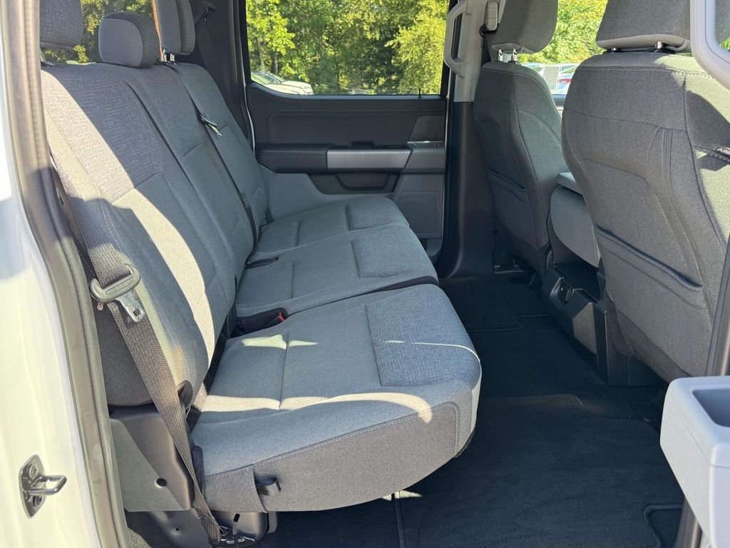 Used 2025 White Ford XLT image 15
