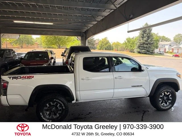 Used 2022 White Toyota TRD Off-Road image 11