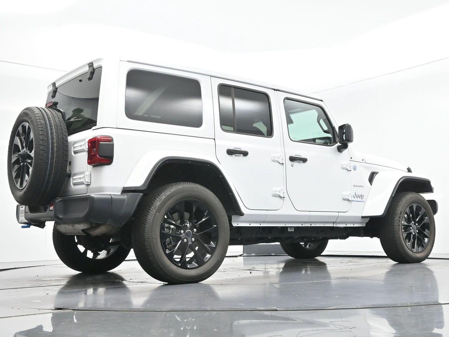 Used 2024 Bright White Clearcoat Jeep Sahara image 48