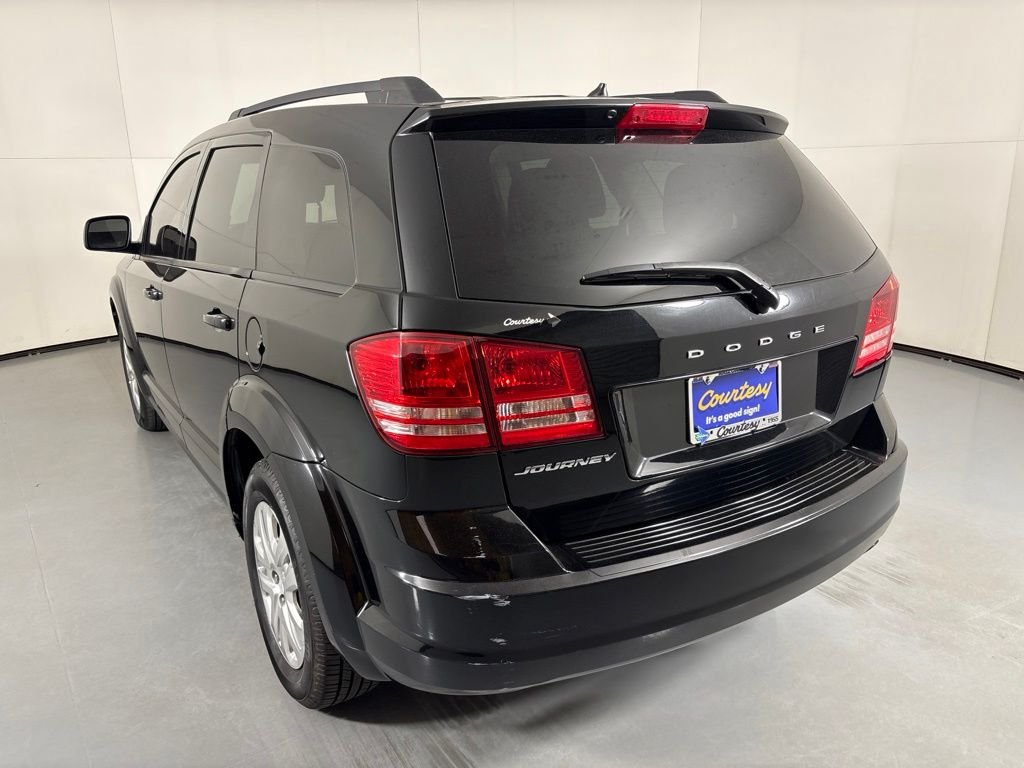 Used 2019 Black Dodge SE image 6