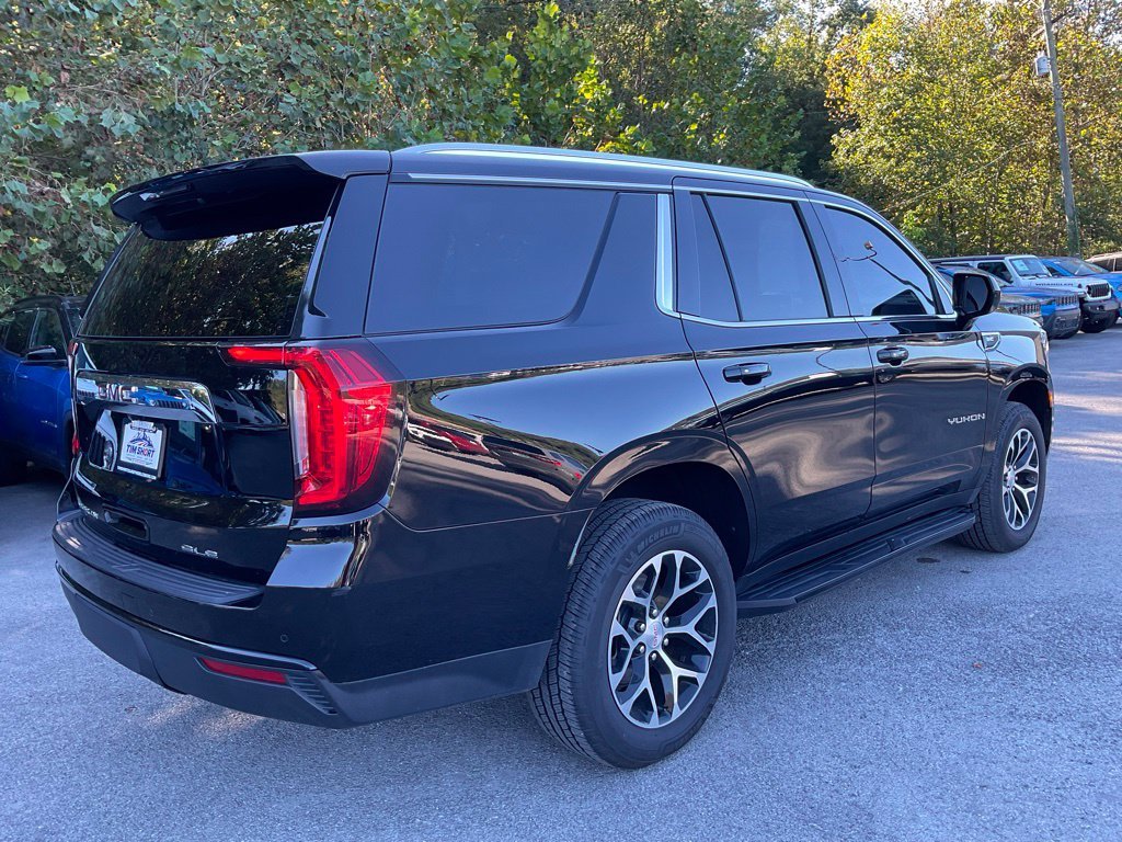 Used 2022 Black GMC SLE image 6