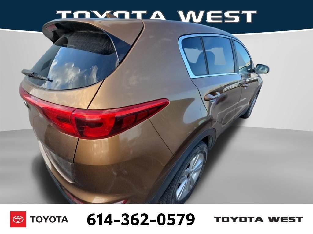 Used 2017 Brown Kia LX image 8